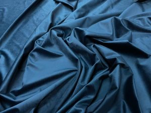 Le Velours : Le Tissu de Luxe Qui Sublime Votre Style et Votre Intérieur