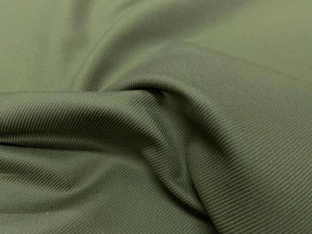 Gabardine de coton vert kaki