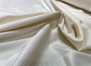 Velours Blanc Cassé à Côtes