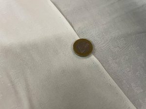 Coton fin brodé en 1.50m de large