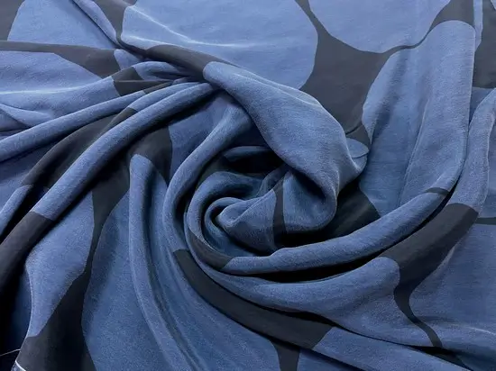 Viscose à pois ton bleu en 1.40m de large