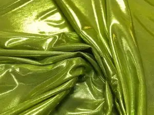 26m lycra vert anis lamé en 1.55L