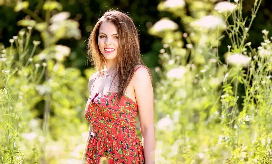 Quels Tissus Choisir pour une Robe ? Le Guide Ultime pour un Choix Parfait