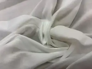 Voile de coton blanc cassé en 1.45L
