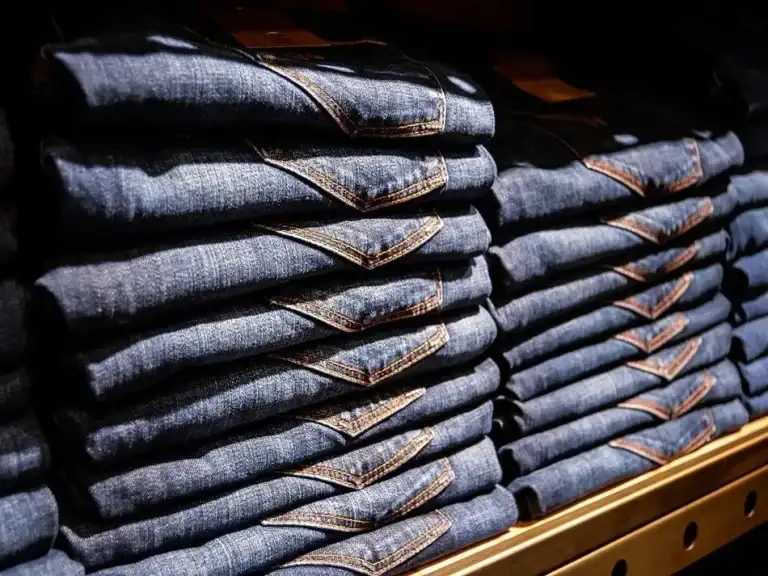 Quel Tissu Choisir pour un Pantalon