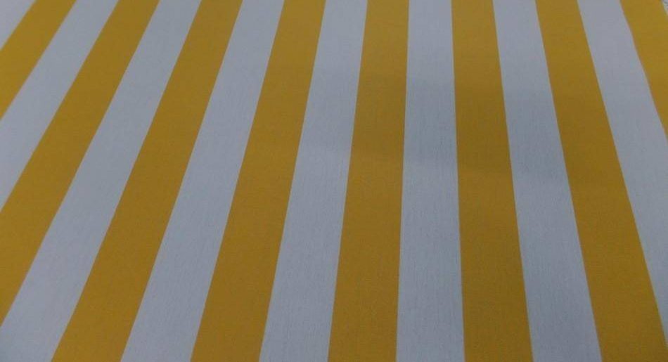 toile salon exterieur raye blanc jaune e1743762567115
