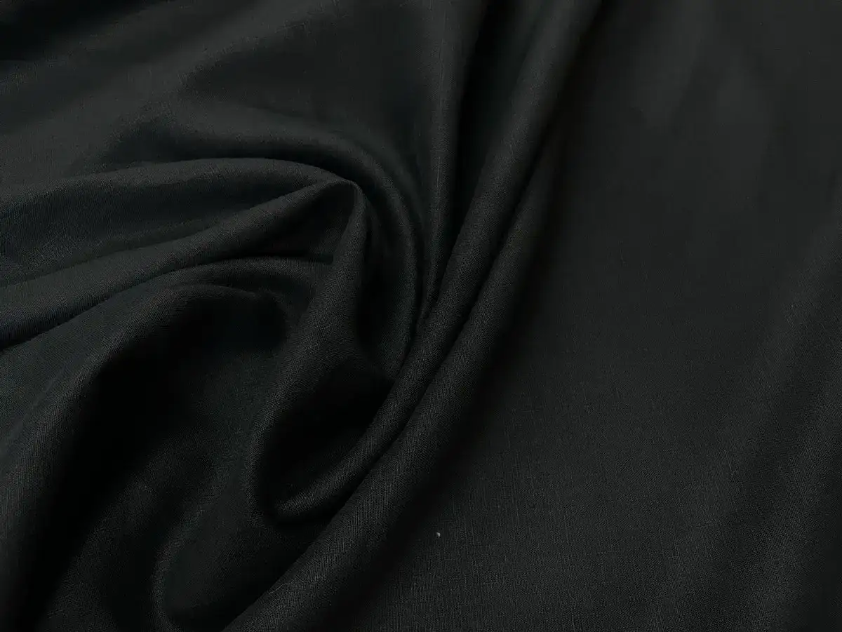 Lin noir pour chemise femme naturelle et respirante