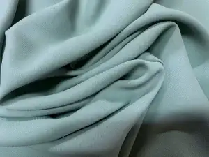 COUPON 1m crêpe polyester vert d'eau en 1.45L