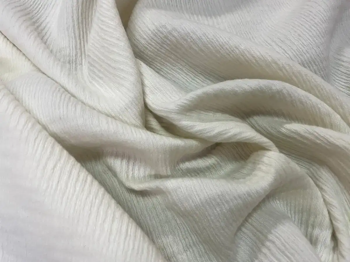 Guide Ultime 2026 : Comment Maîtriser la Couture de la Laine pour des Projets Parfaits 2 Tissu Laine Mélangée Blanc Cassé 1.40m – Idéal pour Manteaux et Vêtements Élégants