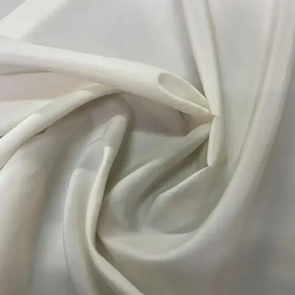 Soie blanc cassé en 1.45L