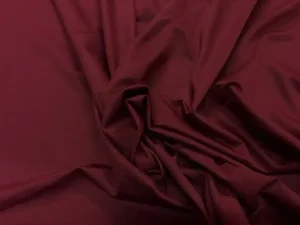 Lycra satiné bordeaux en 1.60L