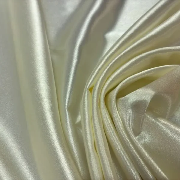 Crêpe satin blanc cassé stretch en 1.50L