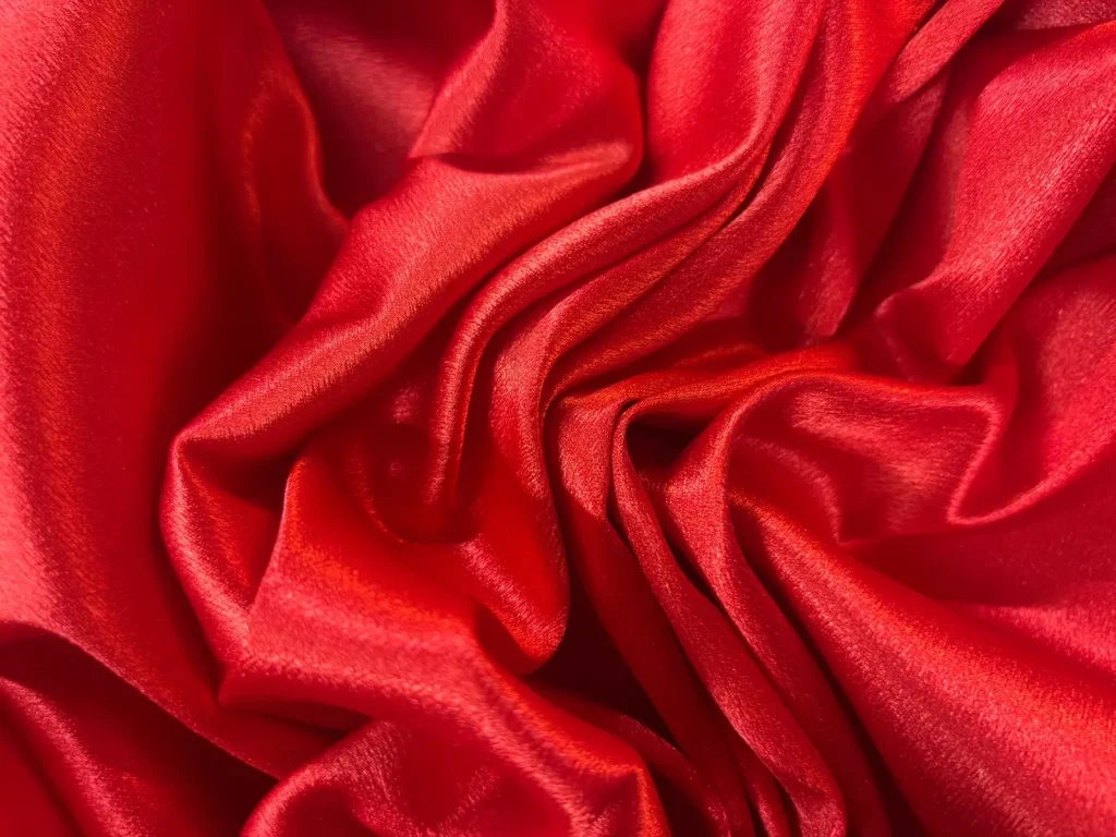 Crêpe satin rouge stretch en 1.50L