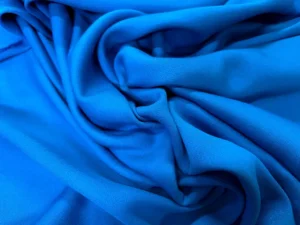 Gabardine de viscose bleu azur en 1.50L