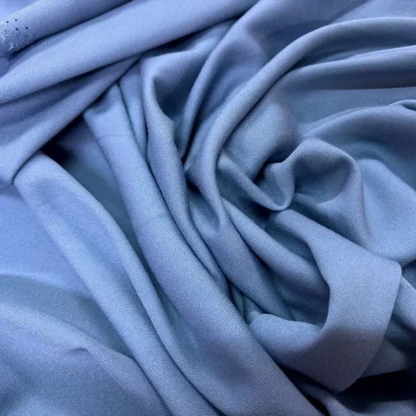Gabardine de viscose bleu bleuet en 1.50L